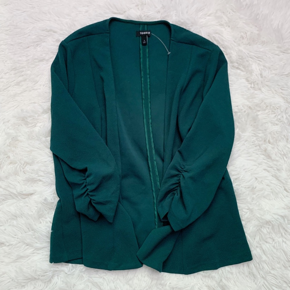 TORRID UNSTRUCTURED GREEN CREPE BLAZER NWOT - Picture 6 of 7